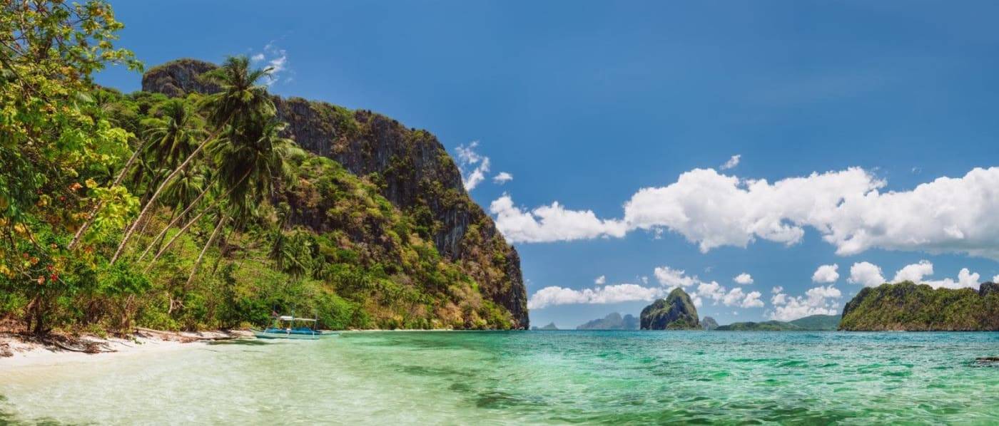 The island landscape of Palawan seen from the water