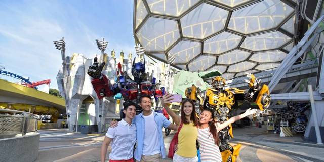 Universal Studios Singapore: entry ticket