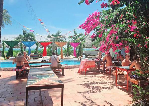 iHome Backpacker Resort
