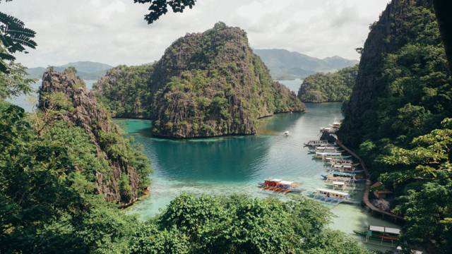 Things to do in Coron: lakes, wrecks and the best sunset in Palawan