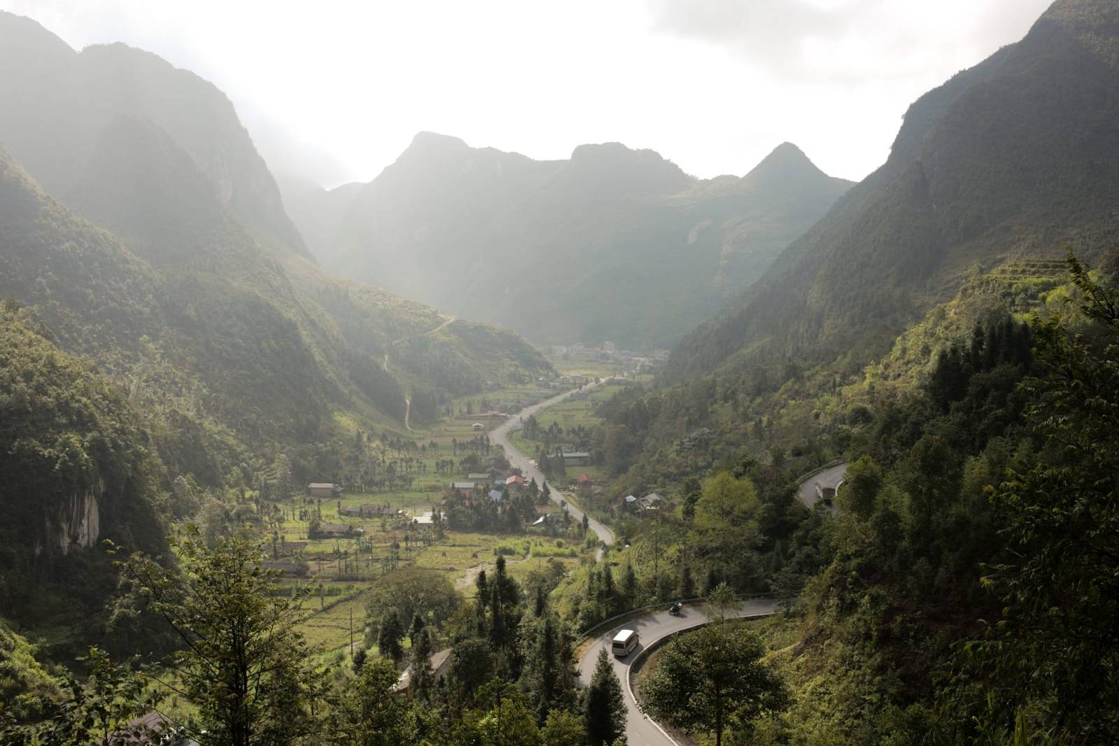 Best things to do in Vietnam: five experiences, and why they are so far apart