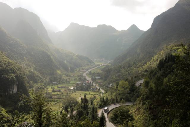 Best things to do in Vietnam: five experiences, and why they are so far apart