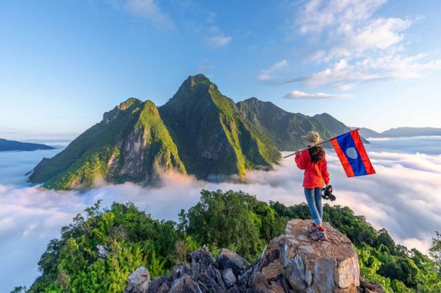 Nong Khiaw