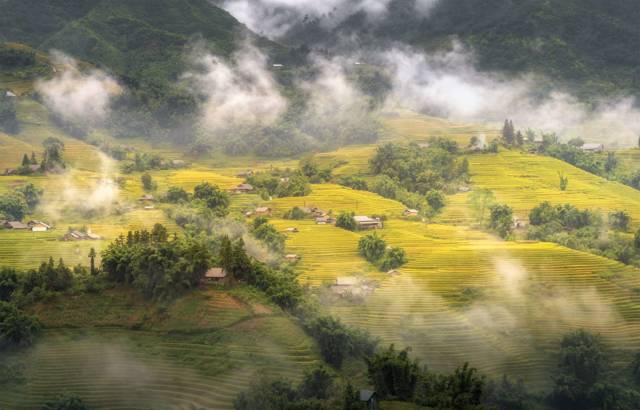 Vietnam travel guide: 1,650 kilometres and three countries in one