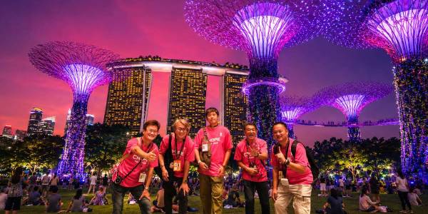 Singapore: river cruise with the Garden Rhapsody and Spectra light shows