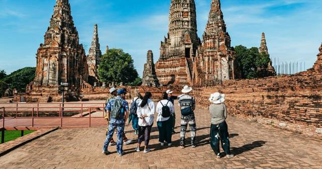 From Bangkok: Ayutthaya temples guided tour with lunch