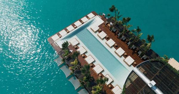Phuket: YONA floating beach club day experience