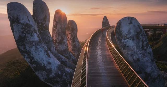 From Da Nang or Hoi An: Golden Bridge and Ba Na Hills full day tour