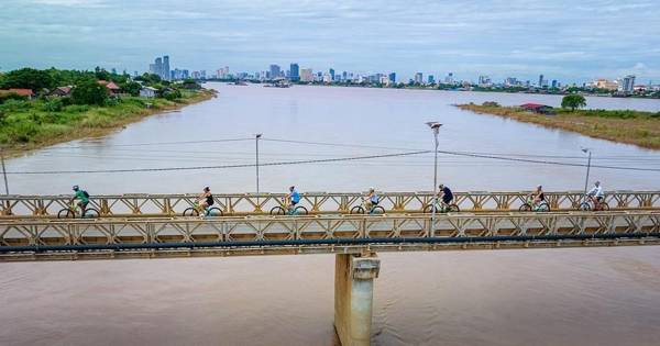 Phnom Penh: Silk Island Tour by Bike, E-bike or Tuk-tuk