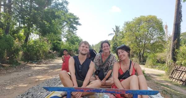 Battambang: Tuk-tuk Tour with Bamboo Train, Killing Caves, Bat Cave and Sunset