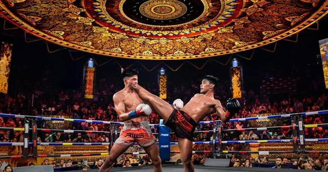Bangkok: Muay Thai tickets at Rajadamnern Stadium