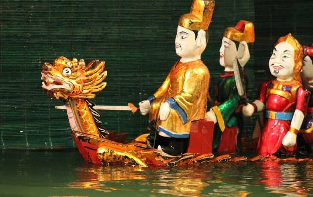Hanoi: water puppet show tickets