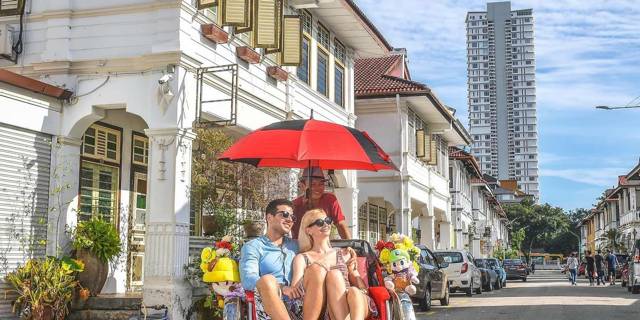 Penang: Penang Hill, Kek Lok Si and an asam laksa tasting