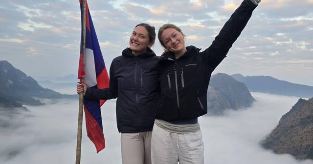 Nong Khiaw: hike to a camp above the clouds